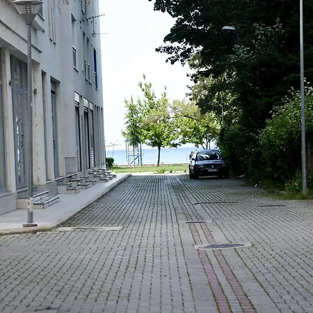 Lux House Apartment